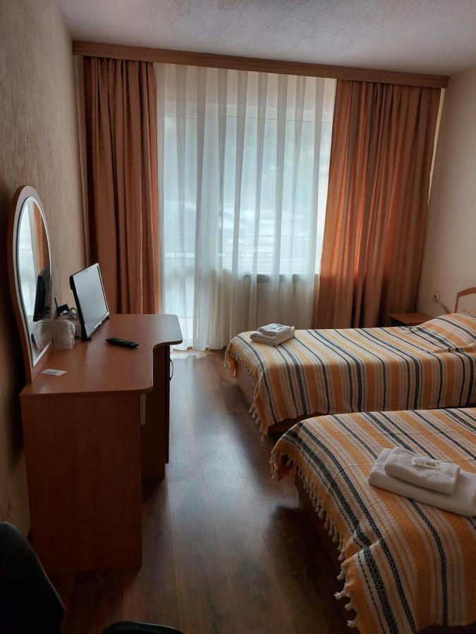 Хотел Лагуна Dospat Buitenkant foto